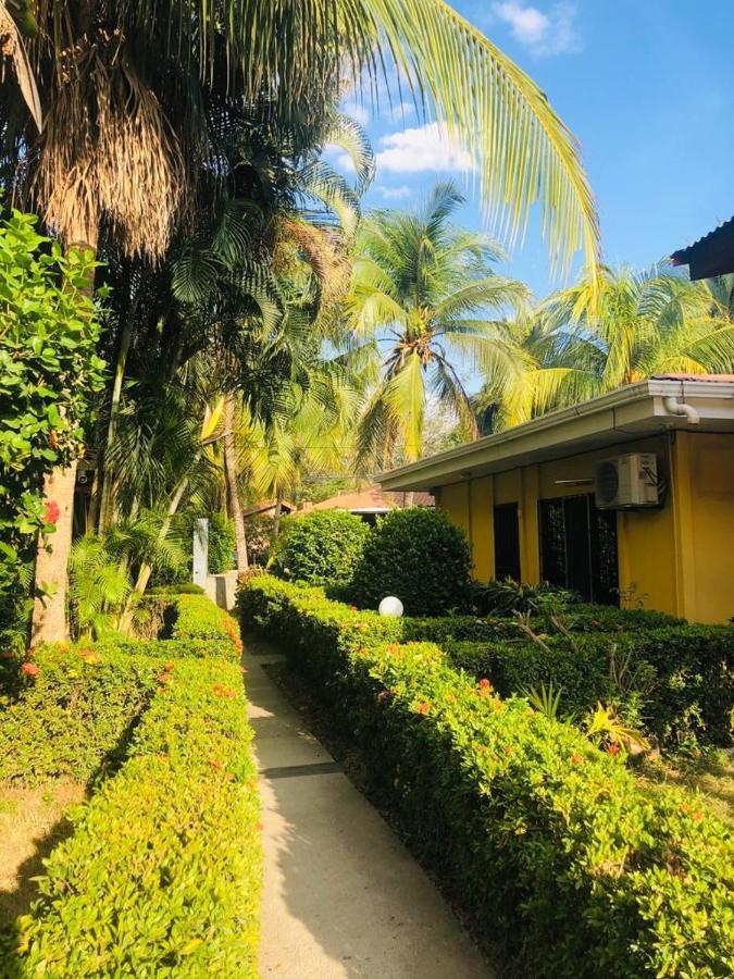 Hotel Isolina Beach Potrero  Exterior foto