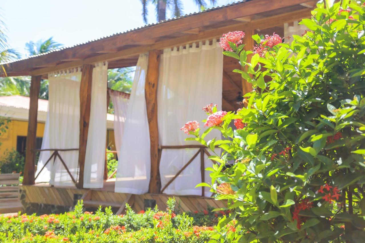 Hotel Isolina Beach Potrero  Exterior foto
